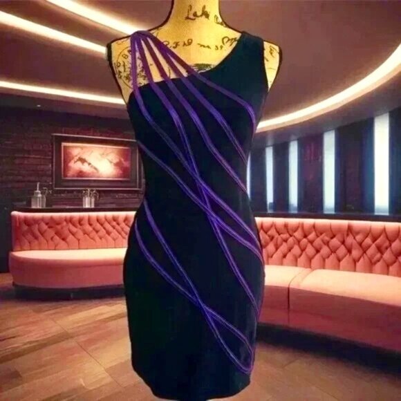 Tadashi Shoji Dresses & Skirts - RARE Tadashi Shoji Purple & Black Mini Dress🖤💜🖤